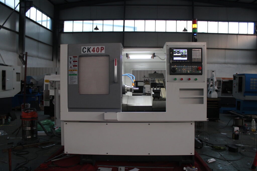 small size slant bed cnc lathe with gang type tool post