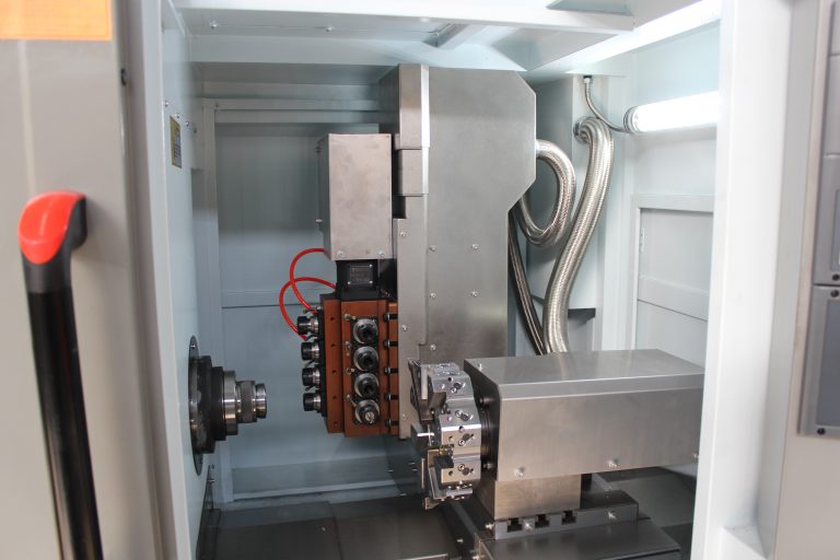 cnc lathe machine with live turret and live tools